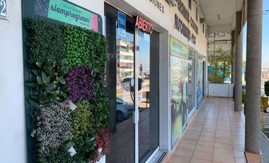 VENTA / PLAZA COMERCIAL / SOBRE AVENIDA PRINCIPAL / A 2OO MTS DE LOS ARCOS (QUERETARO)