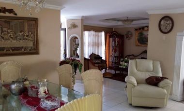 casa en venta en los alpes. Cod V9204