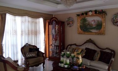 casa en venta en los alpes. Cod V9204
