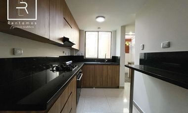 casa en arriendo en loma del escobero. Cod A776847