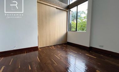 casa en arriendo en loma del escobero. Cod A776847