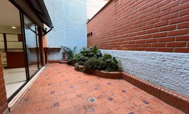 casa en arriendo en loma del escobero. Cod A776847