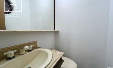 casa en arriendo en loma del escobero. Cod A776847