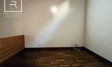 casa en arriendo en loma del escobero. Cod A776847