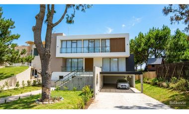 CASA EN VENTA COSTA ESMERALDA - MARITIMO II 22