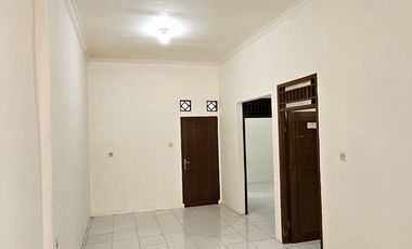 Rumah 10 Menit Ke Stasiun Bekasi Timur Siap Huni Dibantu KPR J-31070