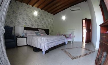 casa en venta en la floresta. Cod V22459