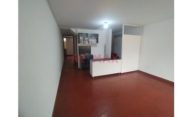 Se Alquila Departamento De 1 Habitación En Sta. Luzmila - Comas