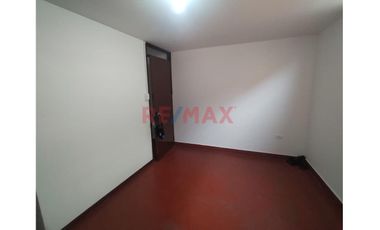 Se Alquila Departamento De 1 Habitación En Sta. Luzmila - Comas