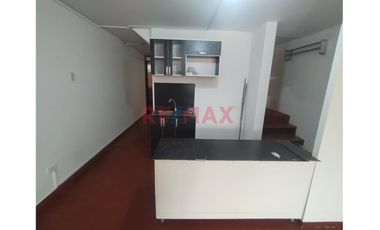 Se Alquila Departamento De 1 Habitación En Sta. Luzmila - Comas