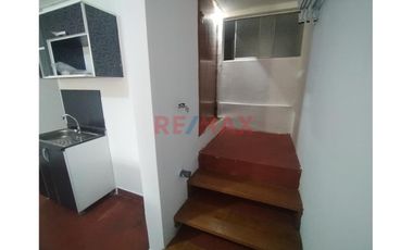 Se Alquila Departamento De 1 Habitación En Sta. Luzmila - Comas