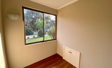 Casa en venta de 4 dorm. en Chicureo