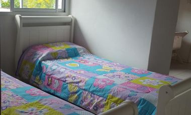 VENDO HERMOSA CASA CON PILETA 1.000 M2. $2.700.000
