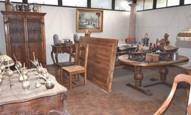 Local Comercial en Venta en Cuarto Centenario/Apoquindo