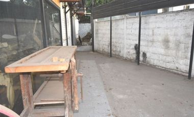 Local Comercial en Venta en Cuarto Centenario/Apoquindo