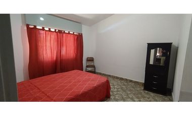 SE VENDE CASA EN Bº PARQUE, 2 DORM, PILETA Y GALPON