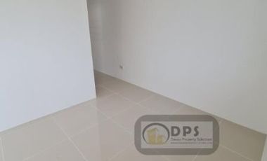 Cozy 1-bedroom with split type aircon for long term rent
