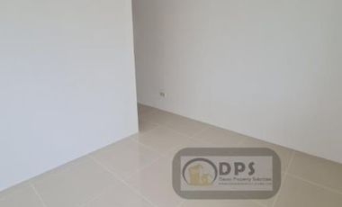 Cozy 1-bedroom with split type aircon for long term rent