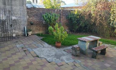 CASA DE 3 AMBIENTES EN VENTA QUILMES OESTE