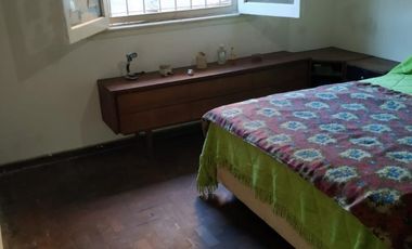 CASA DE 3 AMBIENTES EN VENTA QUILMES OESTE