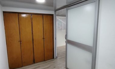 oficina en arriendo en latino. Cod A11179