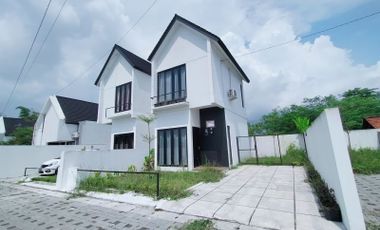 Rumah Modern 2 Lantai Siap Huni Dalam Perumahan di Jl. Wonosari