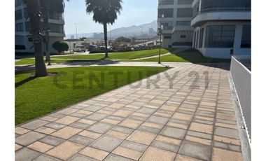 Se vende hermoso y amplio Dpto. vista al mar