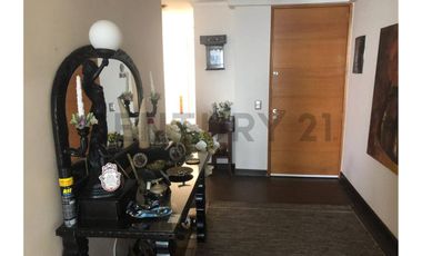 Se vende hermoso y amplio Dpto. vista al mar