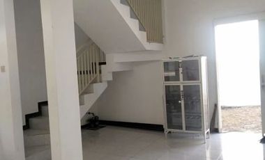 Rumah Baru Minimalis Perum Palem Pertiwi Menganti,Gresik.