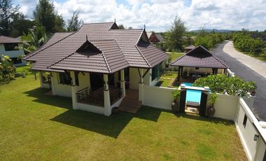 3 bedroom luxury pool villa walk to the beach for rent in Bang Muang ,nearby Khaolak ,Phangnga