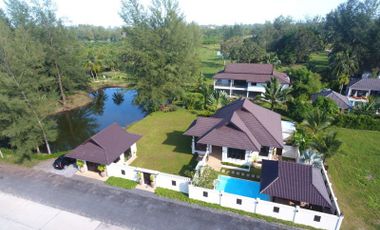 3 bedroom luxury pool villa walk to the beach for rent in Bang Muang ,nearby Khaolak ,Phangnga