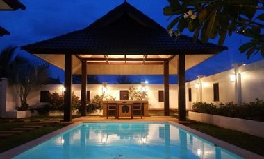 3 bedroom luxury pool villa walk to the beach for rent in Bang Muang ,nearby Khaolak ,Phangnga