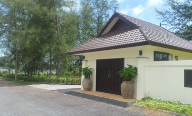 3 bedroom luxury pool villa walk to the beach for rent in Bang Muang ,nearby Khaolak ,Phangnga