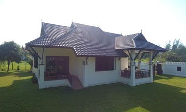 3 bedroom luxury pool villa walk to the beach for rent in Bang Muang ,nearby Khaolak ,Phangnga