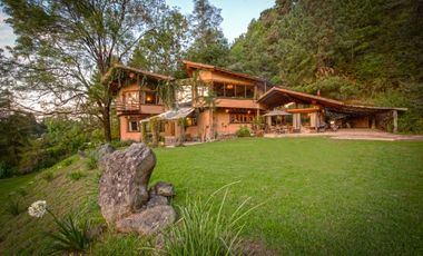 CASA EN RENTA, CON ENTORNO DE BOSQUE UBICADA EN PEÑA BLANCA