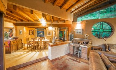 CASA EN RENTA, CON ENTORNO DE BOSQUE UBICADA EN PEÑA BLANCA