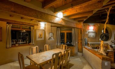 CASA EN RENTA, CON ENTORNO DE BOSQUE UBICADA EN PEÑA BLANCA