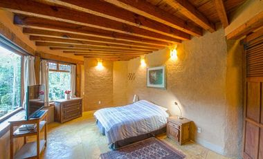 CASA EN RENTA, CON ENTORNO DE BOSQUE UBICADA EN PEÑA BLANCA