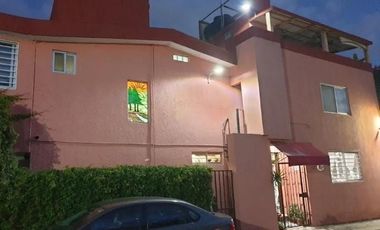 CASA EN VENTA LOMAS DE CORTES