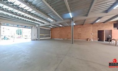 bodega en arriendo en la america. Cod A5520