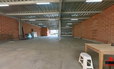 bodega en arriendo en la america. Cod A5520