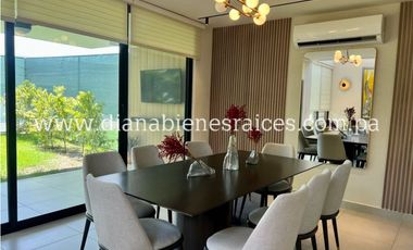 Se vende casa en Panamá Pacifico