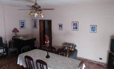 DEPARTAMENTO TIPO CASA 3 AMBIENTES AMPLIOS