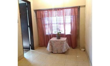 DEPARTAMENTO TIPO CASA 3 AMBIENTES AMPLIOS