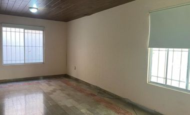 CASA  EN  VENTA  CENTRO LERDO DGO.