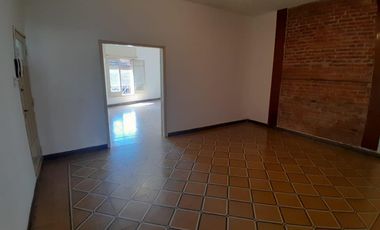 Departamento en alquiler en Alta Cordoba. 3 dormitorios ,grande, con terraza y asador