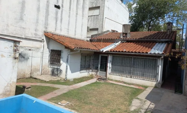 Chalet 4 Ambientes, Frente Estación