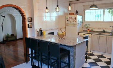 Casa 5 ambientes  - Victoria