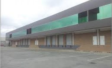 Se vende o alquila galera en milla 8 de 1603 mts