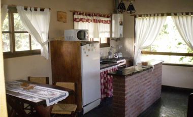 Complejo de Cabañas, quincho, c/u c/ piscina, parrilla, parque